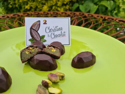 Crème pistache, enrobage chocolat noir - Christine & Chocolat