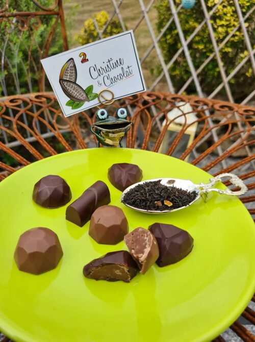 Thé noir aux fruits rouges, enrobage chocolat au lait - Christine & Chocolat
